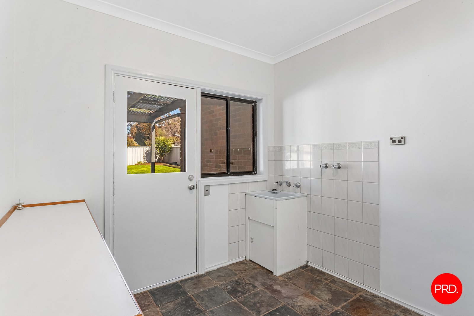 11 Bedford Court GOLDEN SQUARE 15