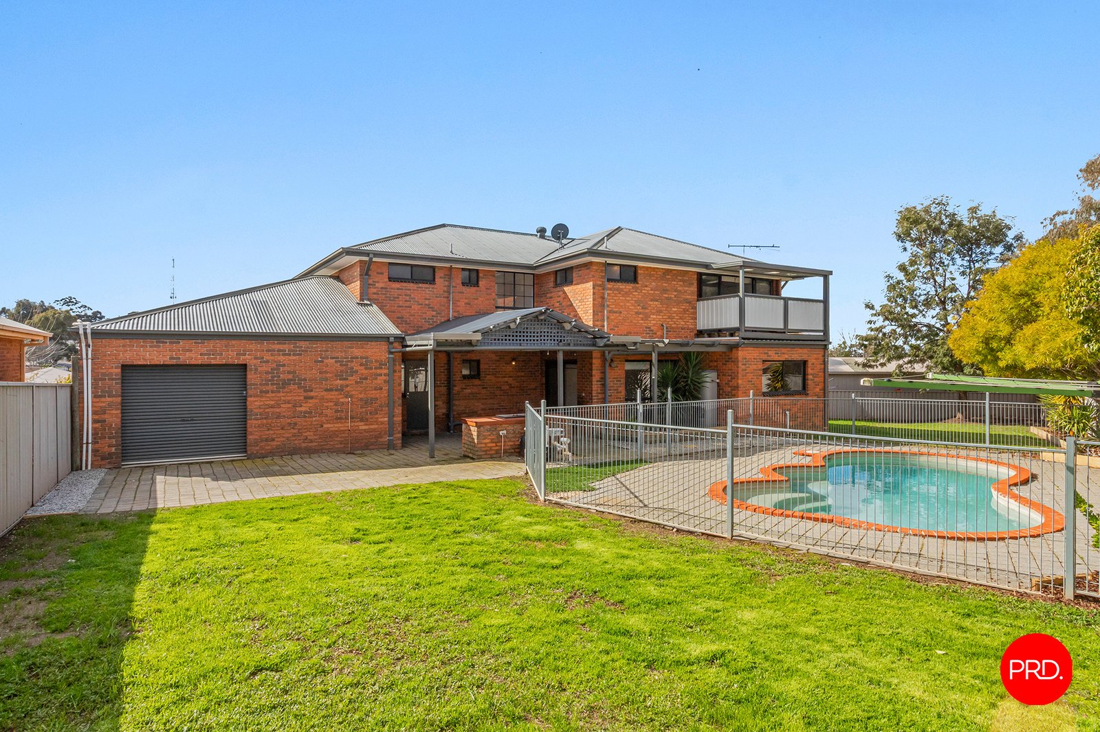 11 Bedford Court GOLDEN SQUARE 18