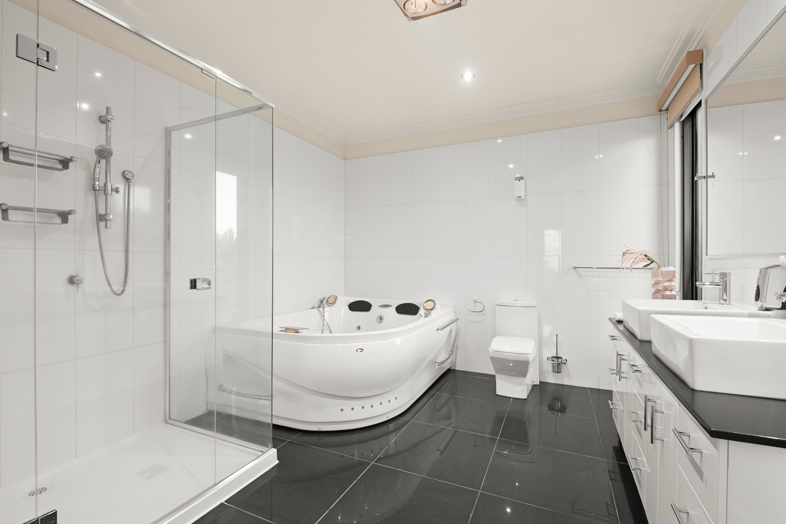 11 Belgrove Avenue, Balwyn, 3103