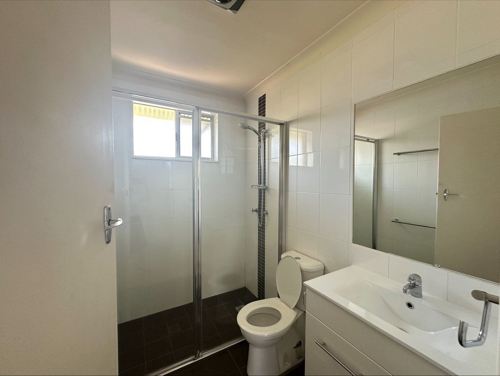 1/1 Bell Street SOUTH TAMWORTH 2