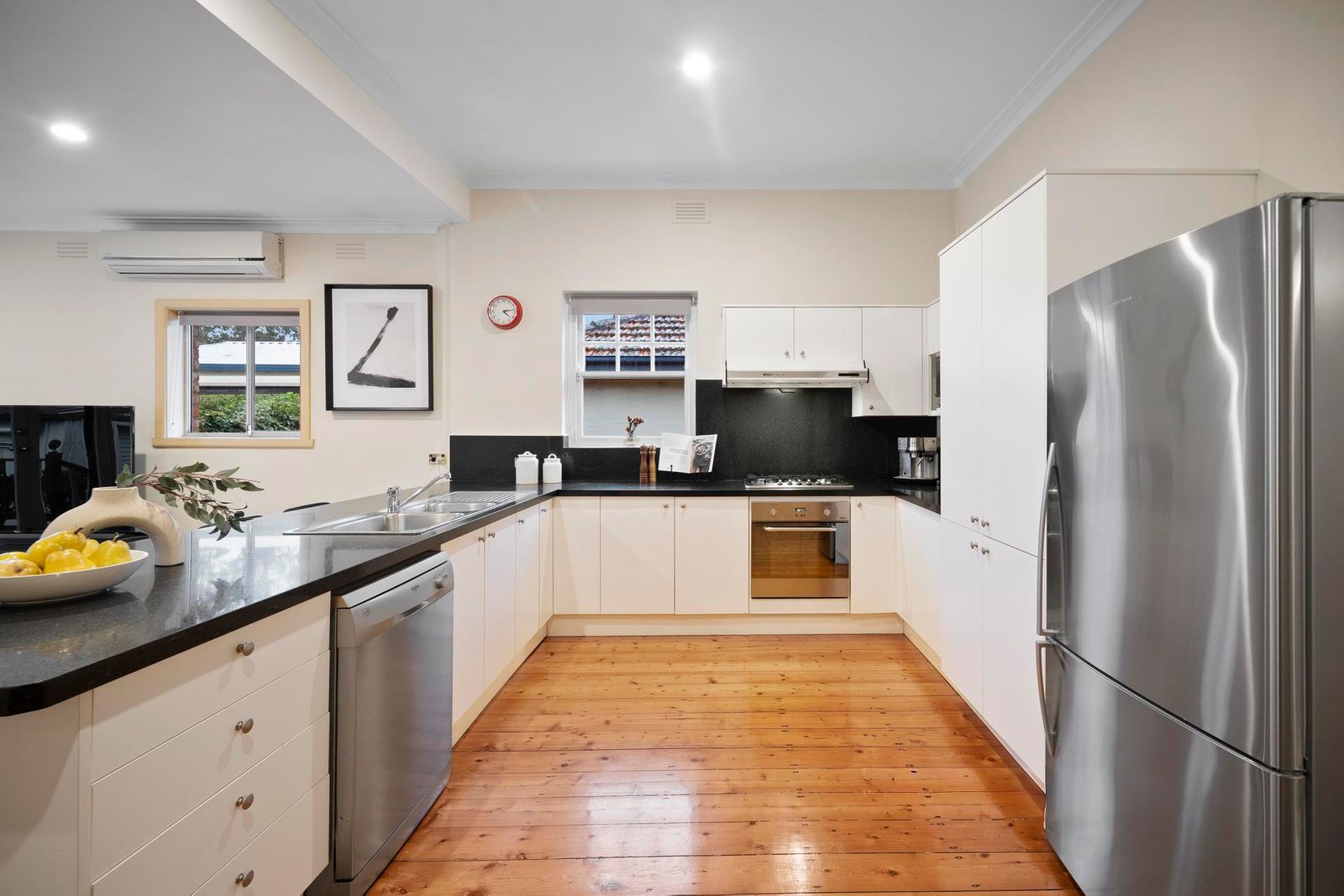 Real Estate and Property in 11 Bellevue Avenue, Malvern East, VIC