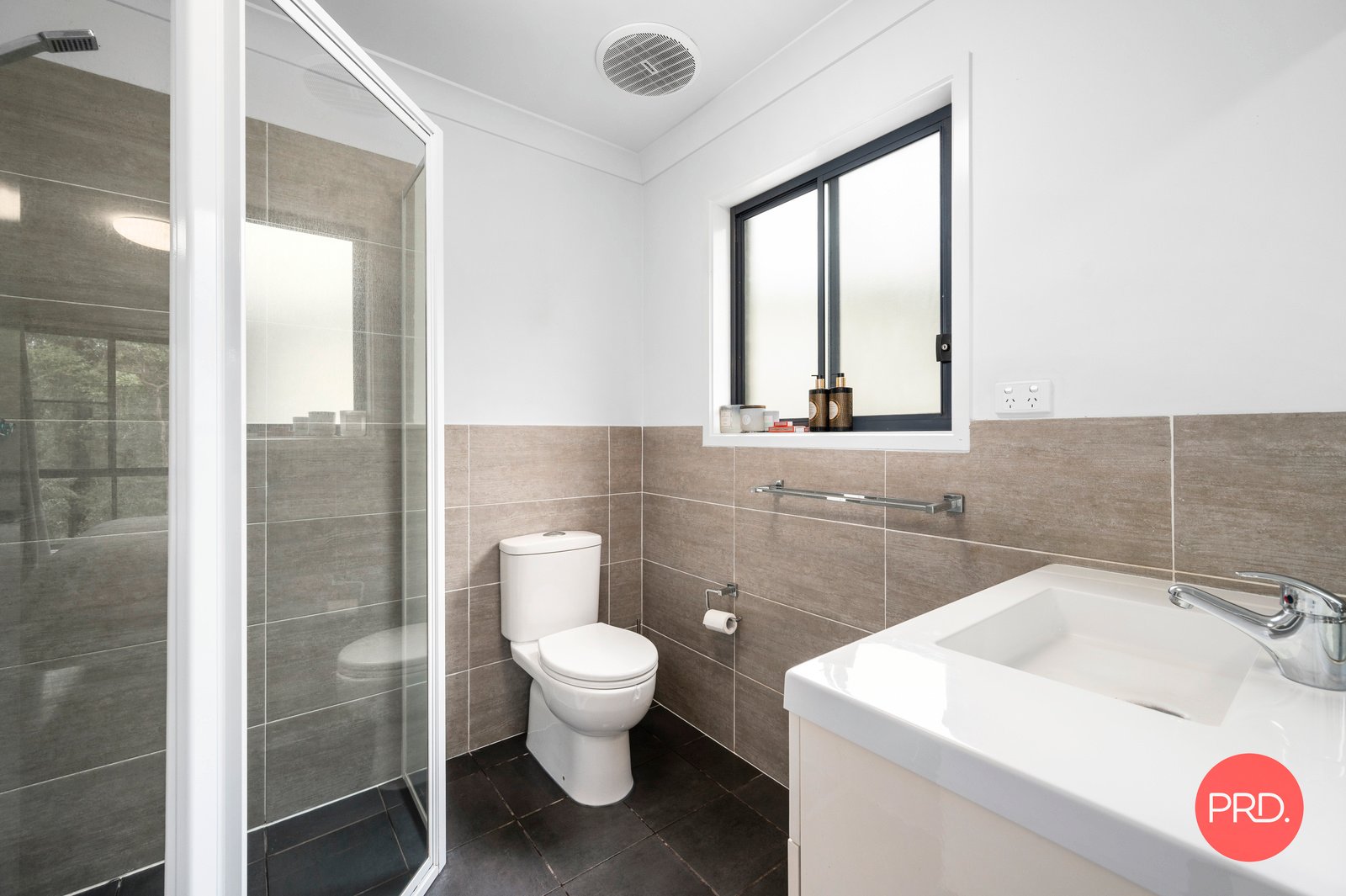 11 Berkeley Drive BONVILLE 10