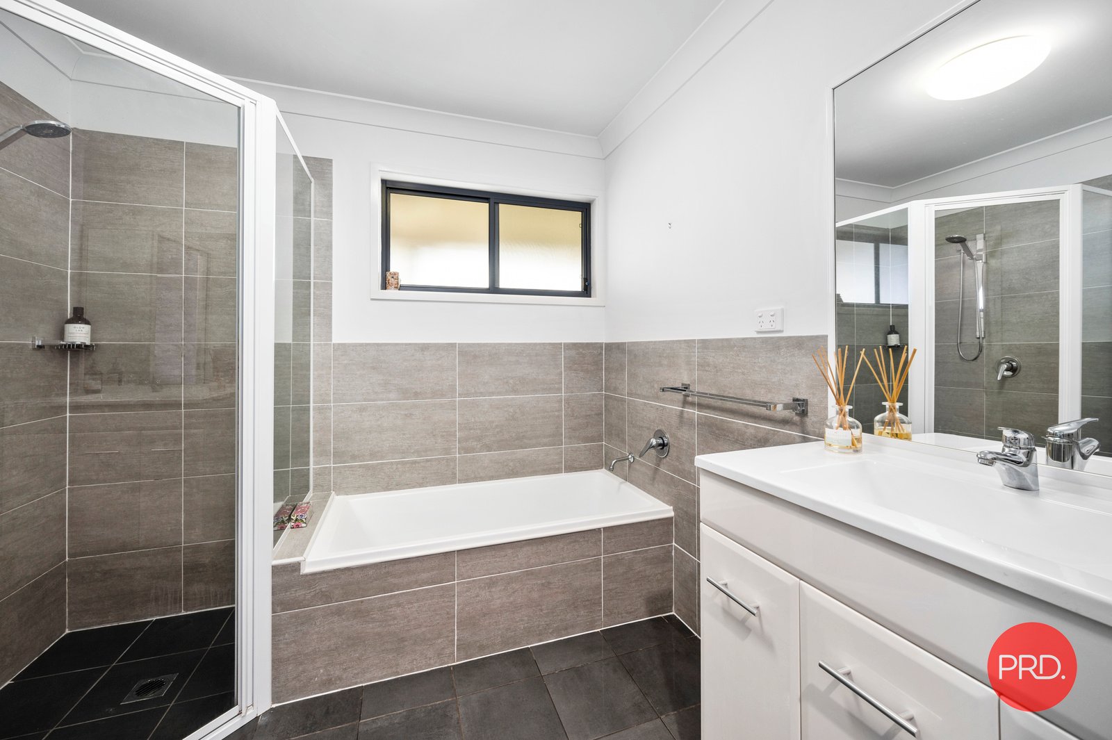 11 Berkeley Drive BONVILLE 13