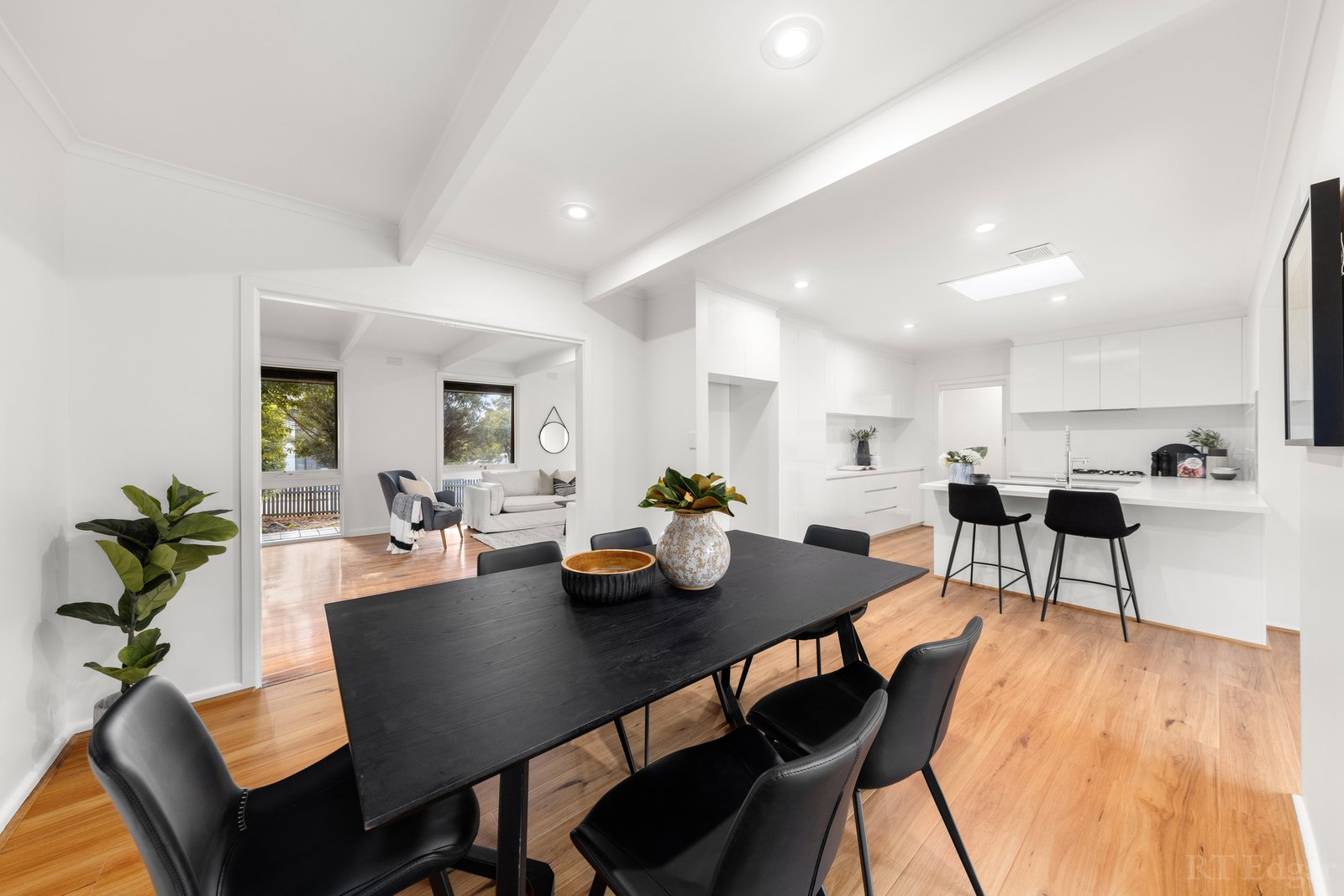 Real Estate and Property in 11 Bermuda Drive, Blackburn South, VIC