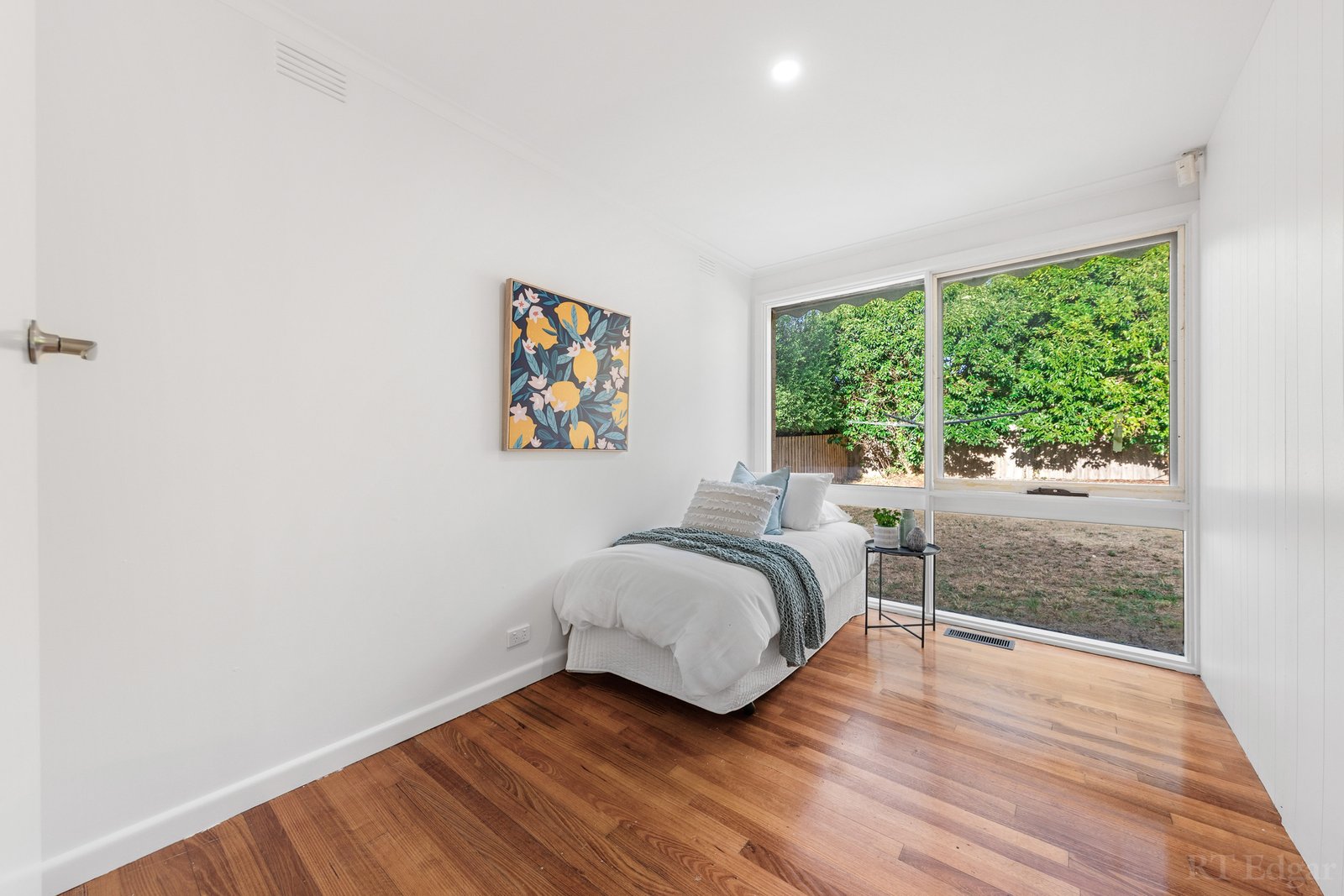 Real Estate and Property in 11 Bermuda Drive, Blackburn South, VIC