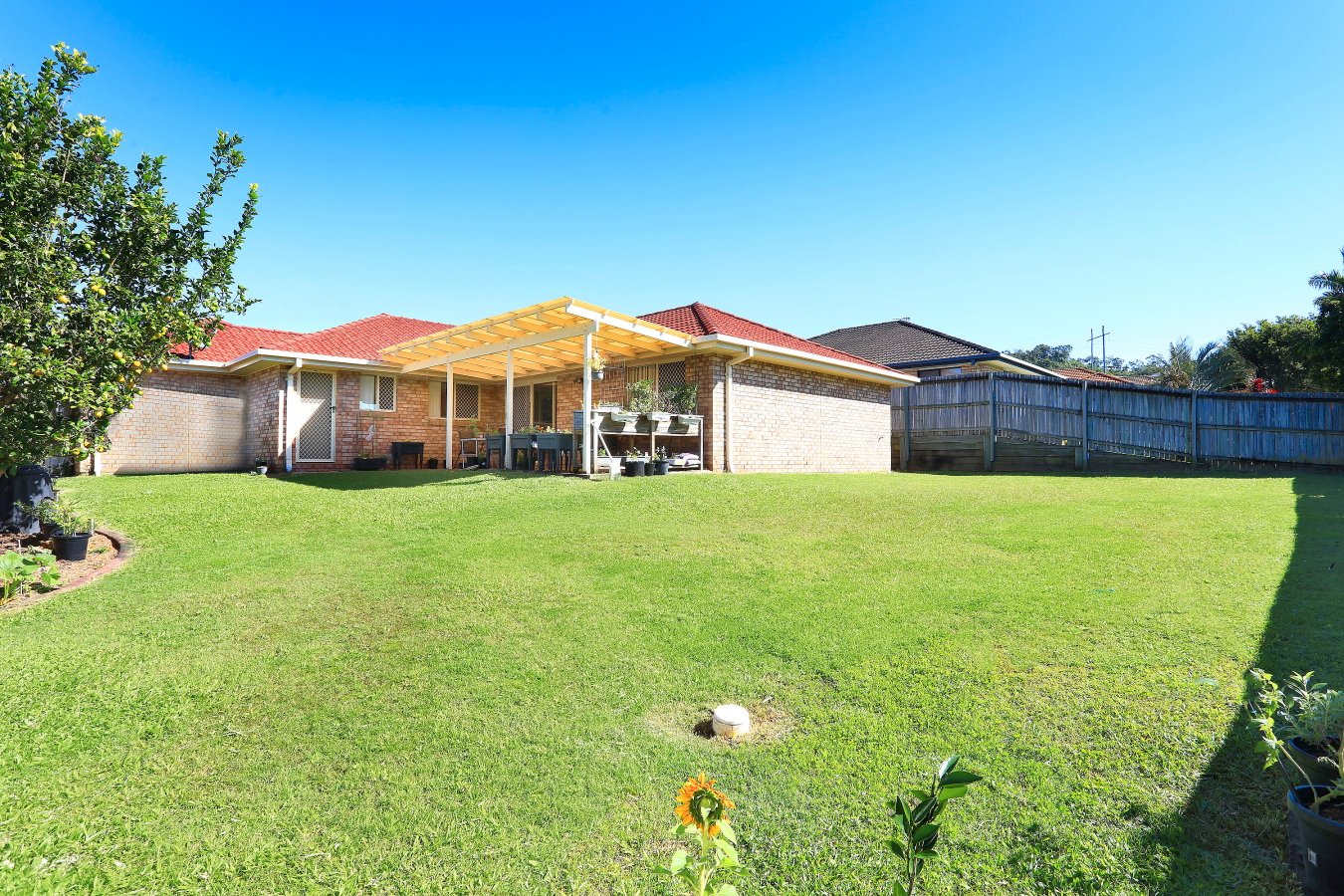 11 Billinghurst Crescent UPPER COOMERA 2