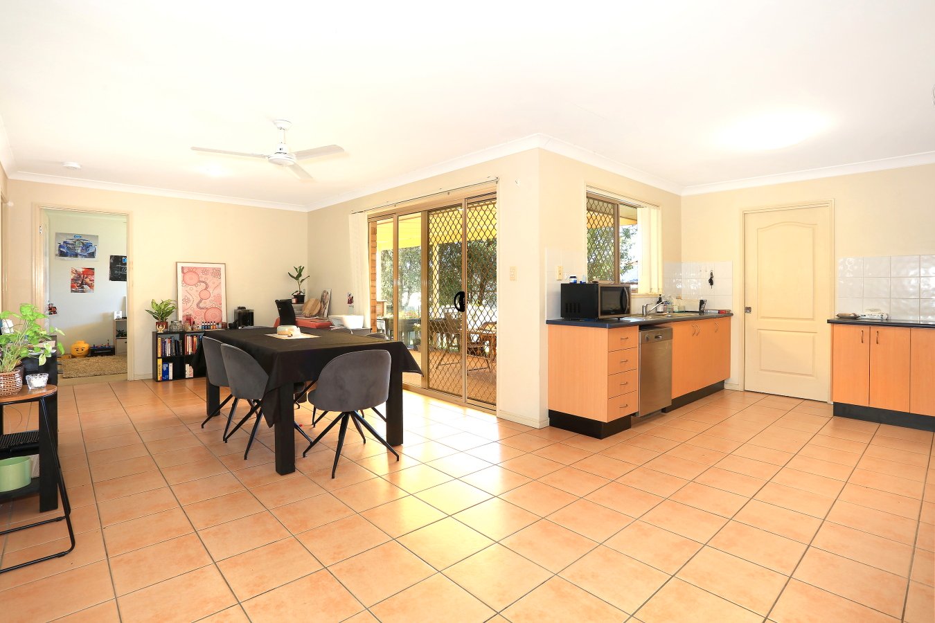 11 Billinghurst Crescent UPPER COOMERA 6