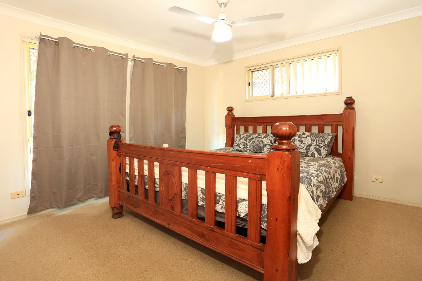 11 Billinghurst Crescent UPPER COOMERA 10