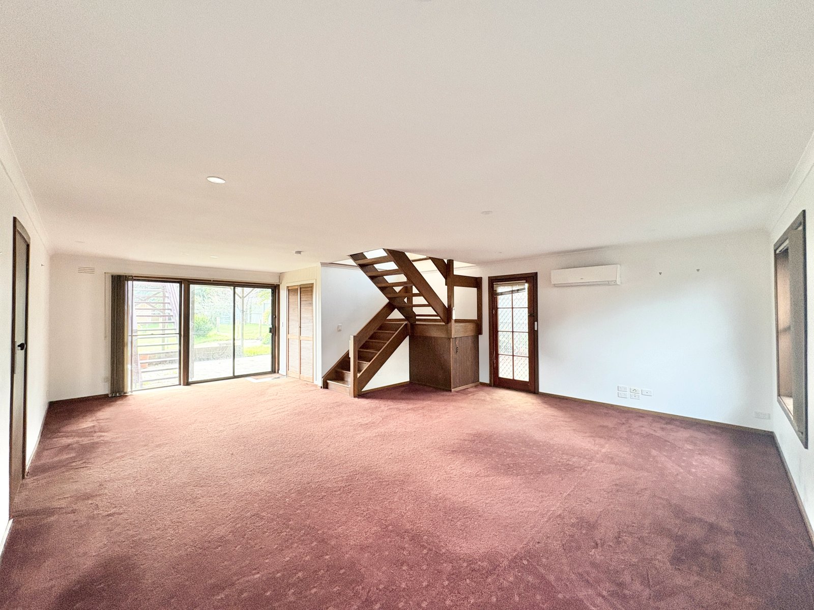 Gallery: 11 Binda Court