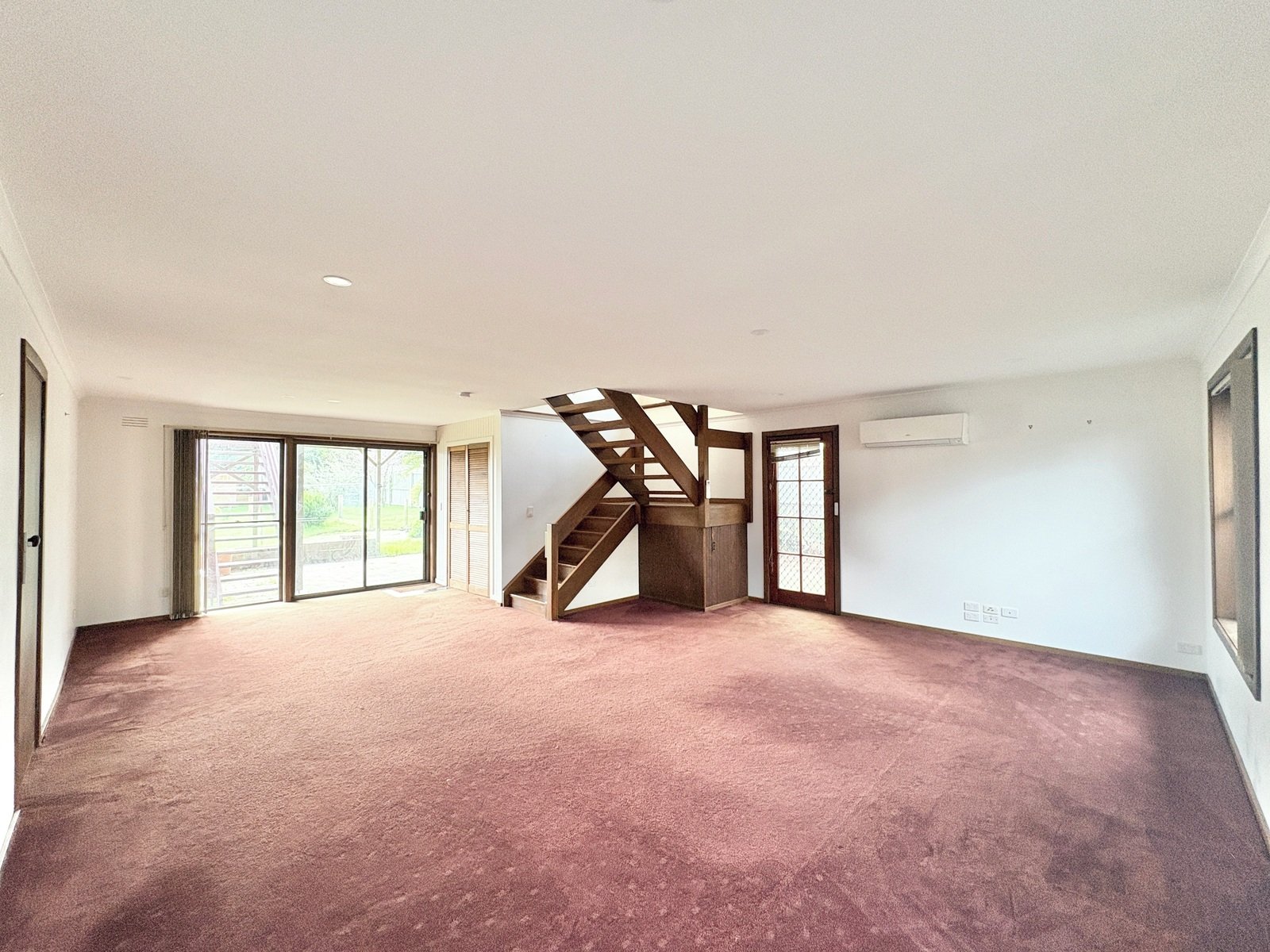 Gallery: 11 Binda Court