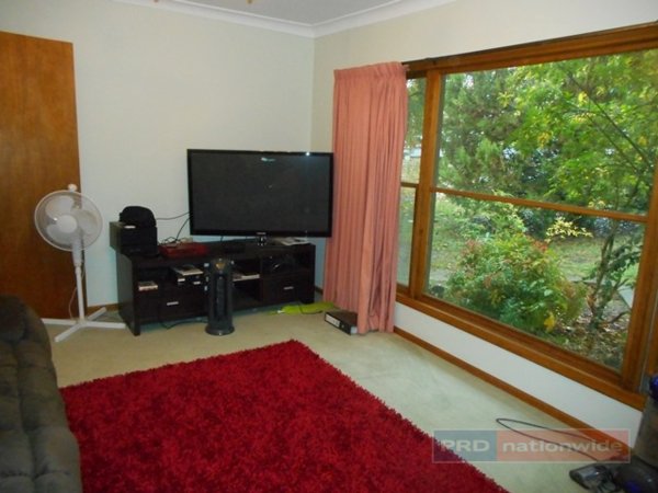 11 Birch Street BATLOW 3