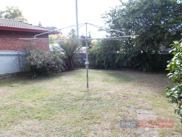 11 Birch Street BATLOW 15
