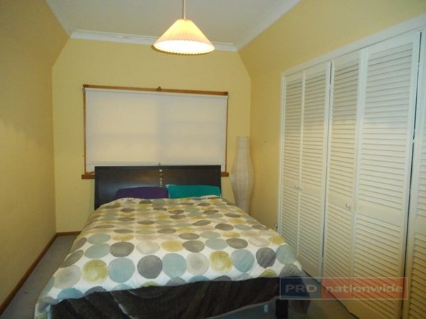 11 Birch Street BATLOW 19