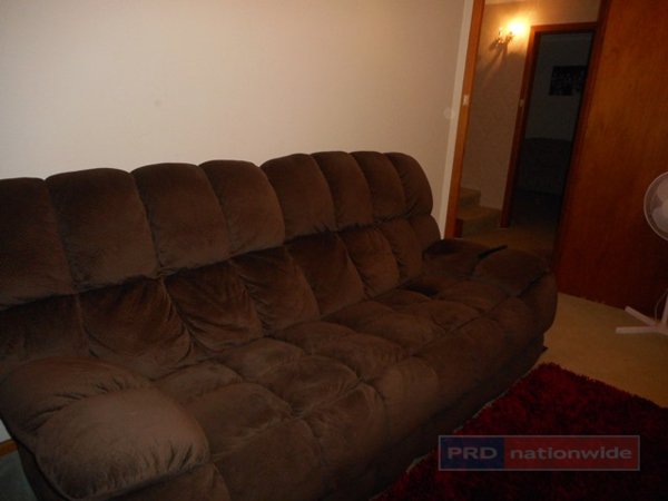 11 Birch Street BATLOW 23