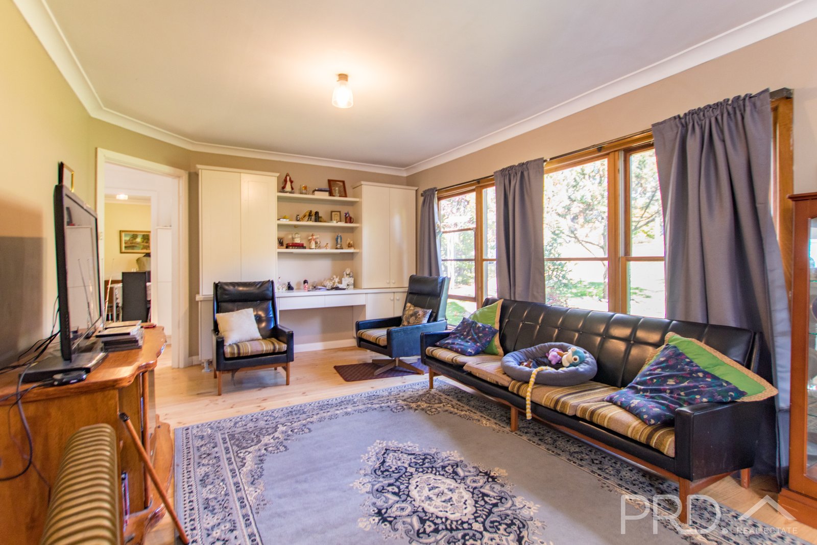 11 Birch Street BATLOW 2