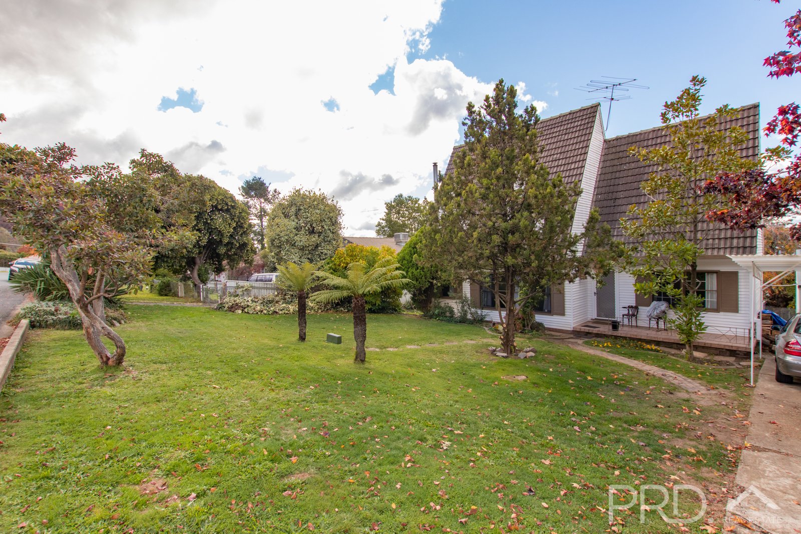 11 Birch Street BATLOW 13