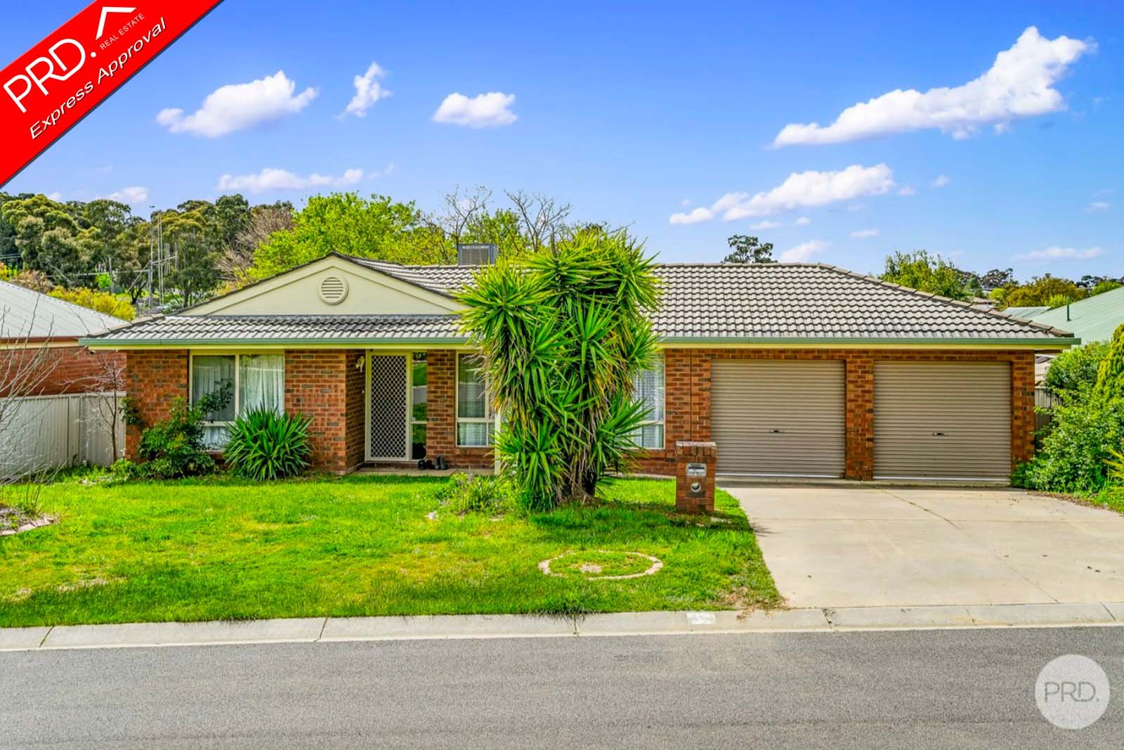 11 Bissell Drive GOLDEN SQUARE 2
