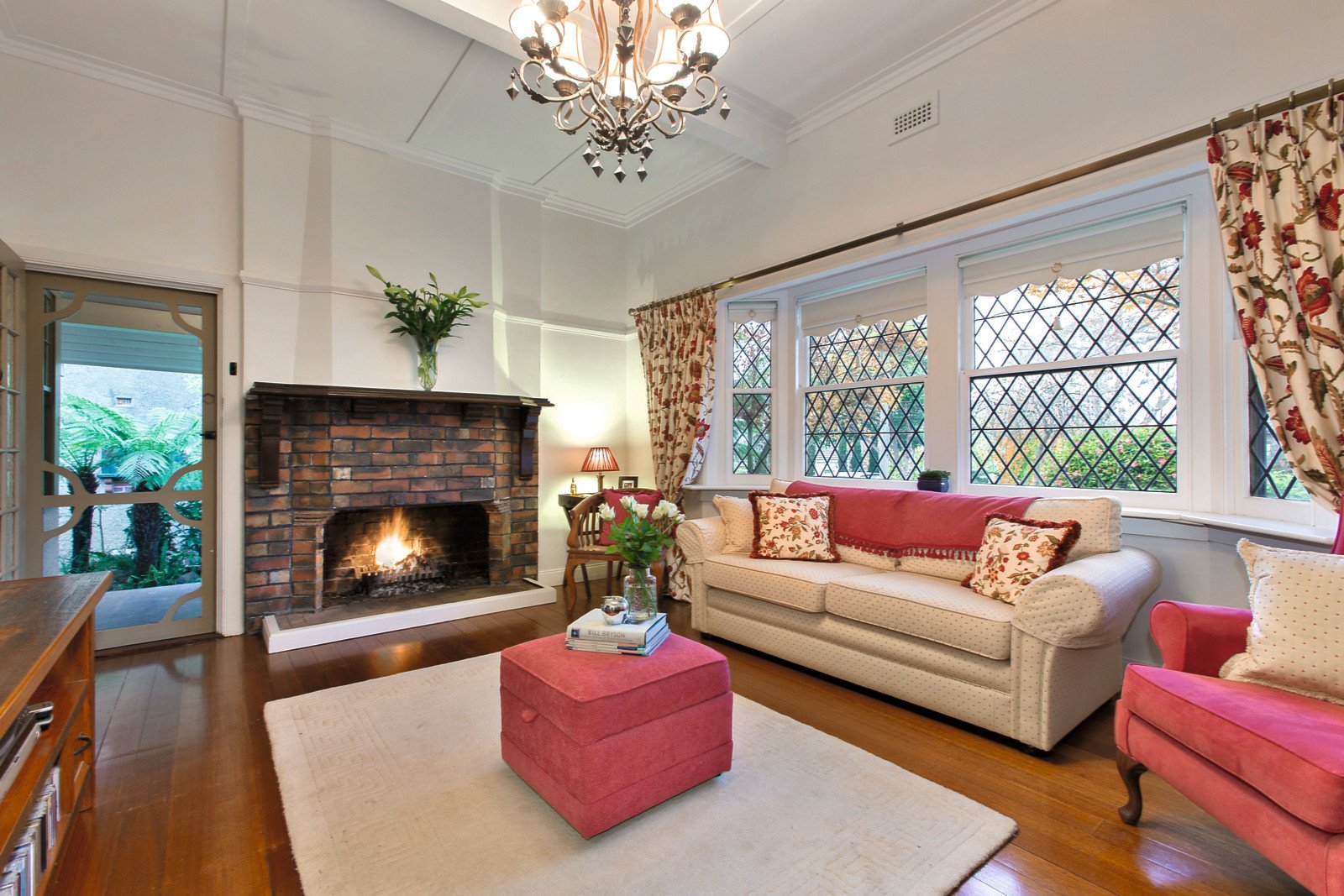 11 Black Street, Mont Albert, VIC