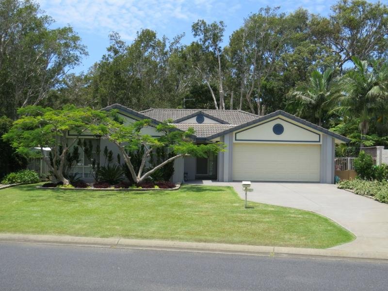 11 Bluewater Place SAPPHIRE BEACH 1