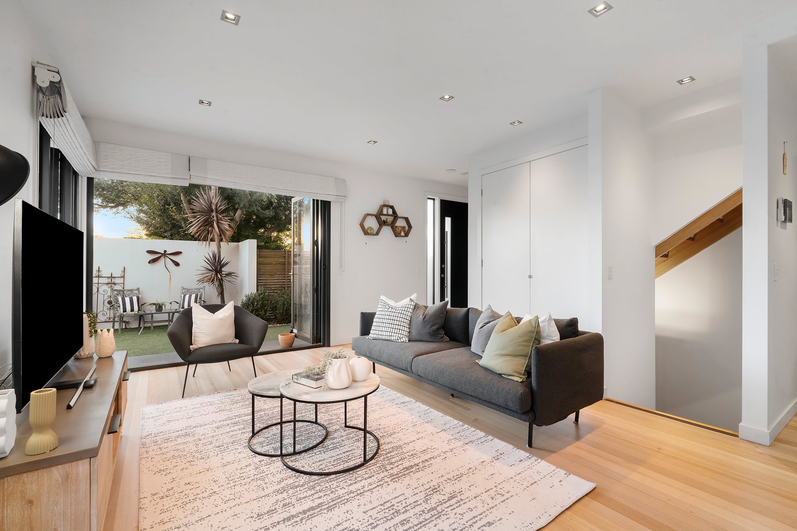 Gallery: 1/1 Bolinda Street