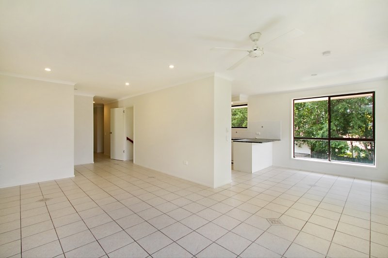 11 Boree Street ASHMORE 4