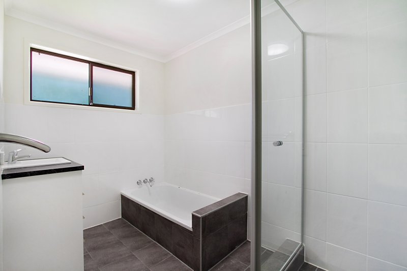11 Boree Street ASHMORE 6