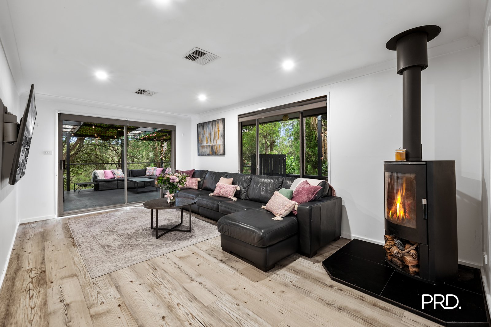 11 Boronia Crescent WINMALEE 11