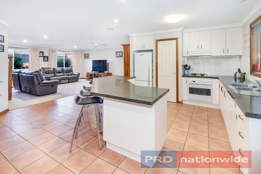11 Bourbon Street DELACOMBE 9
