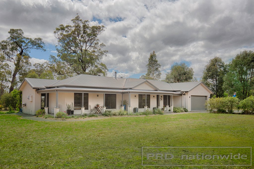 11 Bower Bird Close VACY 1