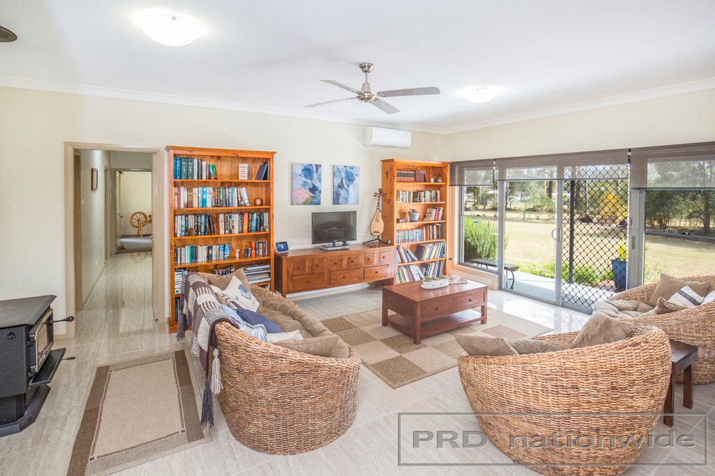 11 Bower Bird Close VACY 5