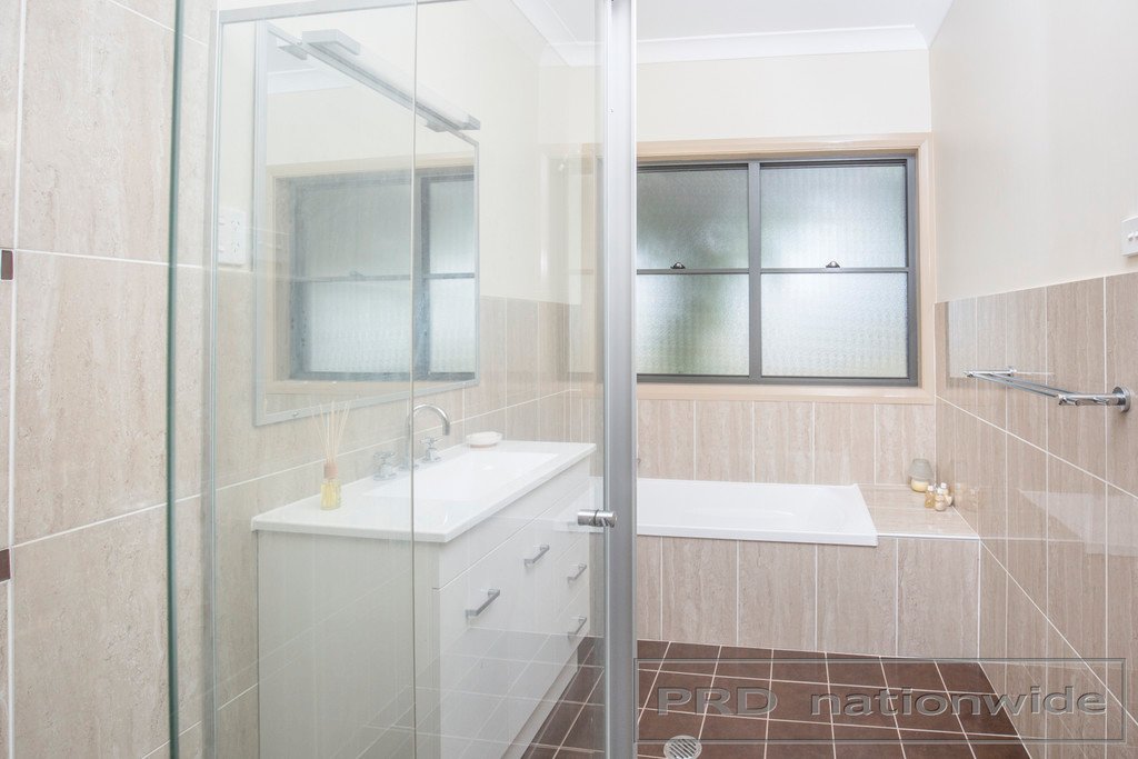 11 Bower Bird Close VACY 12