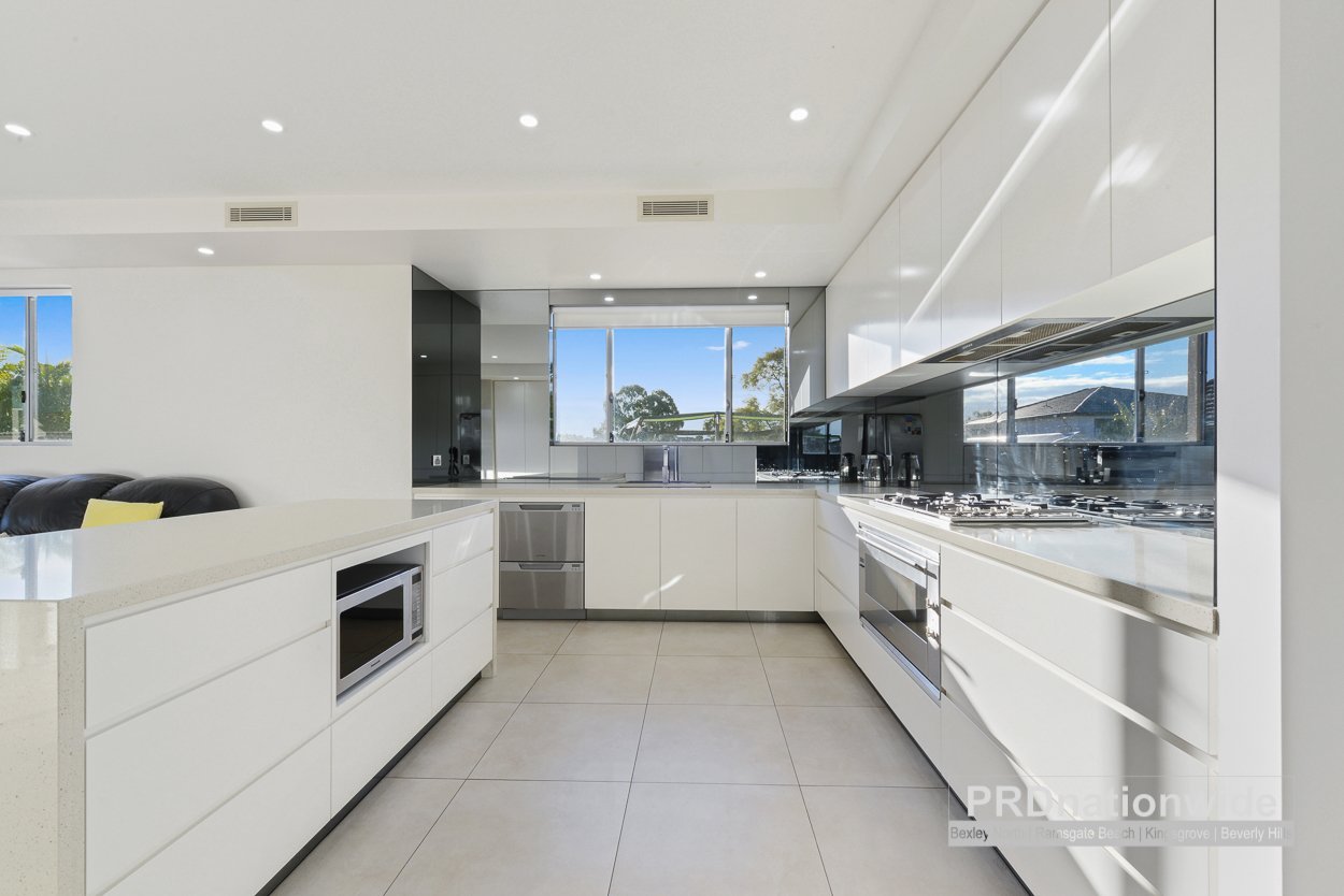 11 Bower Street ROSELANDS 2