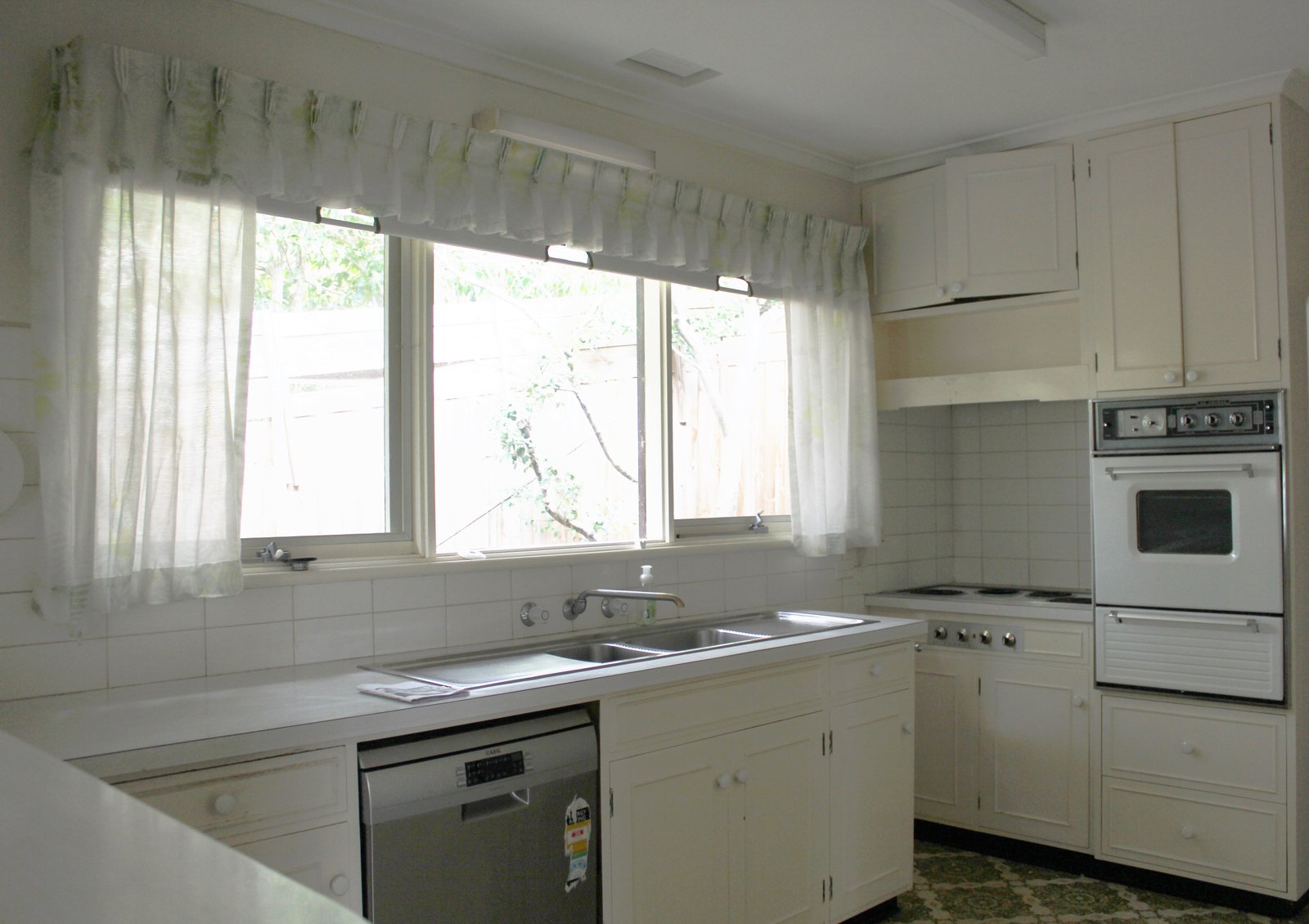 Gallery: 1/1 Bowman Street