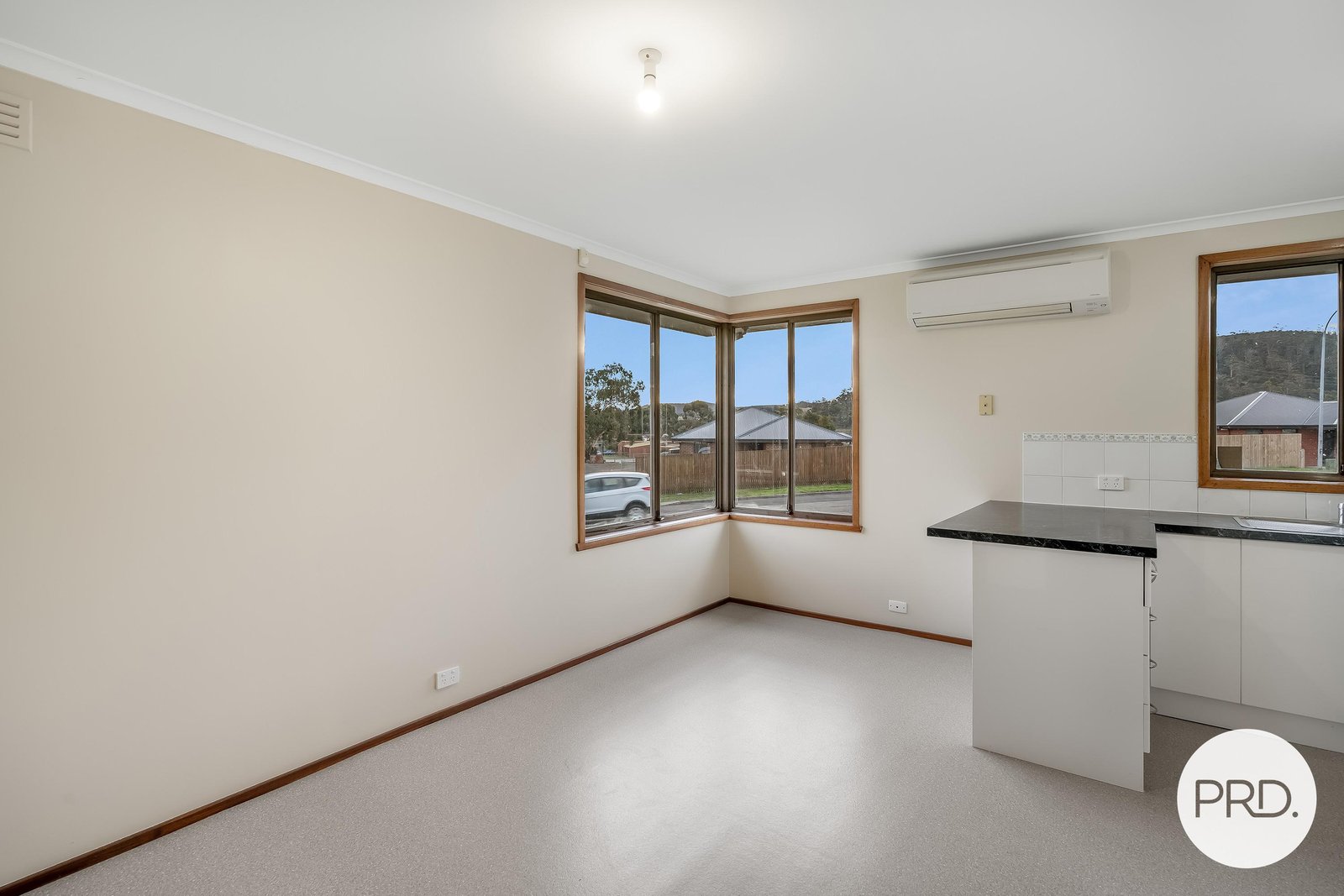 11 Bradman Street CLARENDON VALE 2