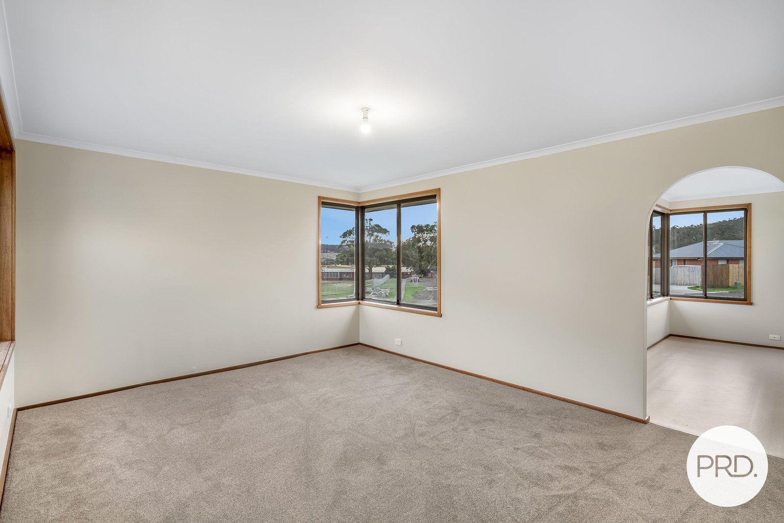 11 Bradman Street CLARENDON VALE 3