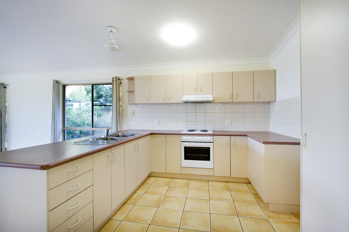 1/1 Braithwaite Court WOODWARK 7