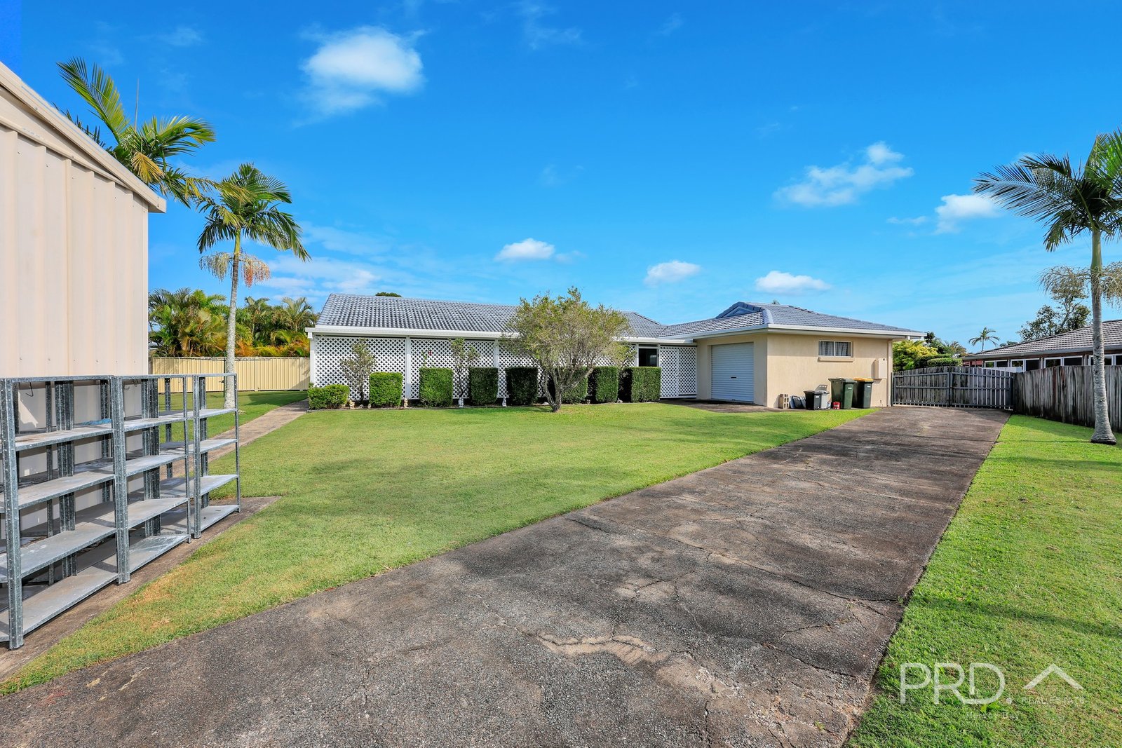 11 Brampton Court KAWUNGAN 27