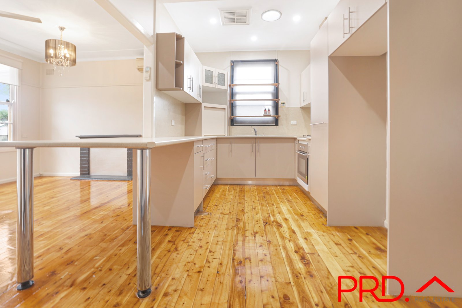 11 Bruce Street TAMWORTH 14