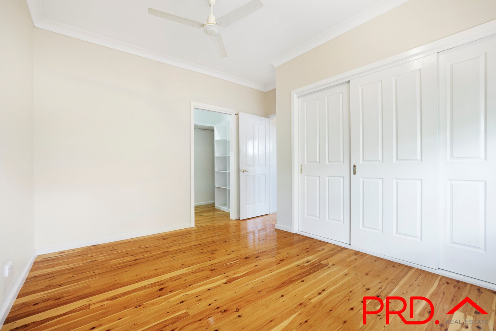 11 Bruce Street TAMWORTH 19