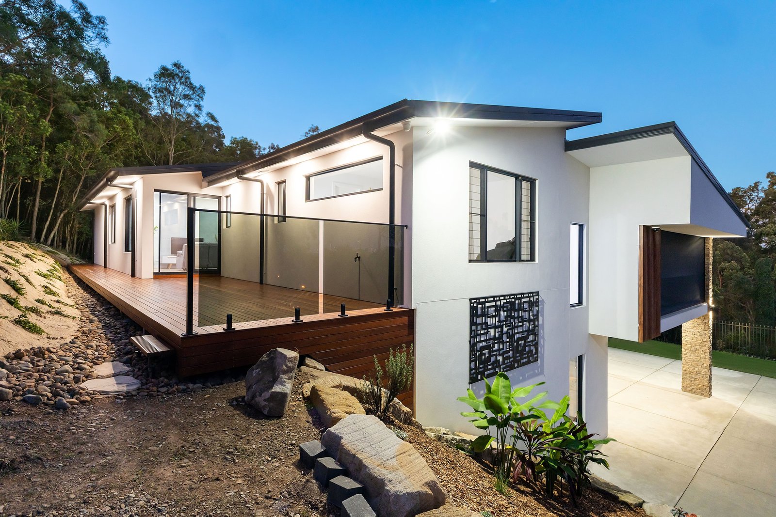 11 Brushwood Drive PARKWOOD 33