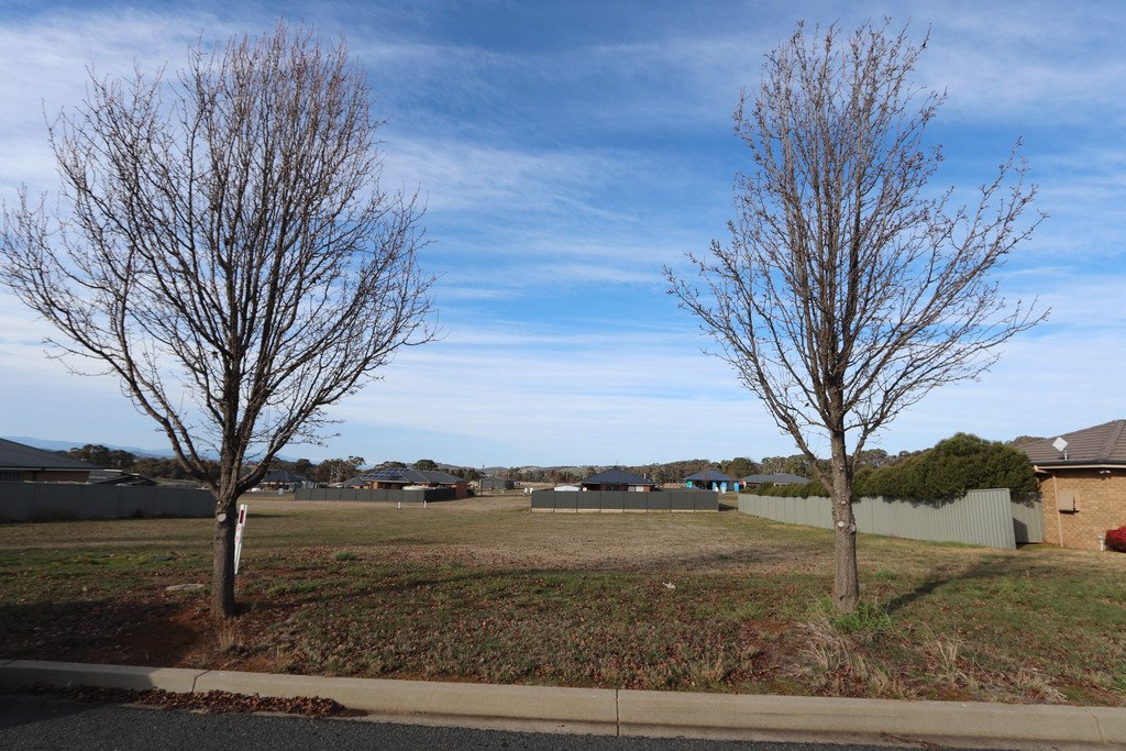 11 Burgun Drive TUMBARUMBA 1