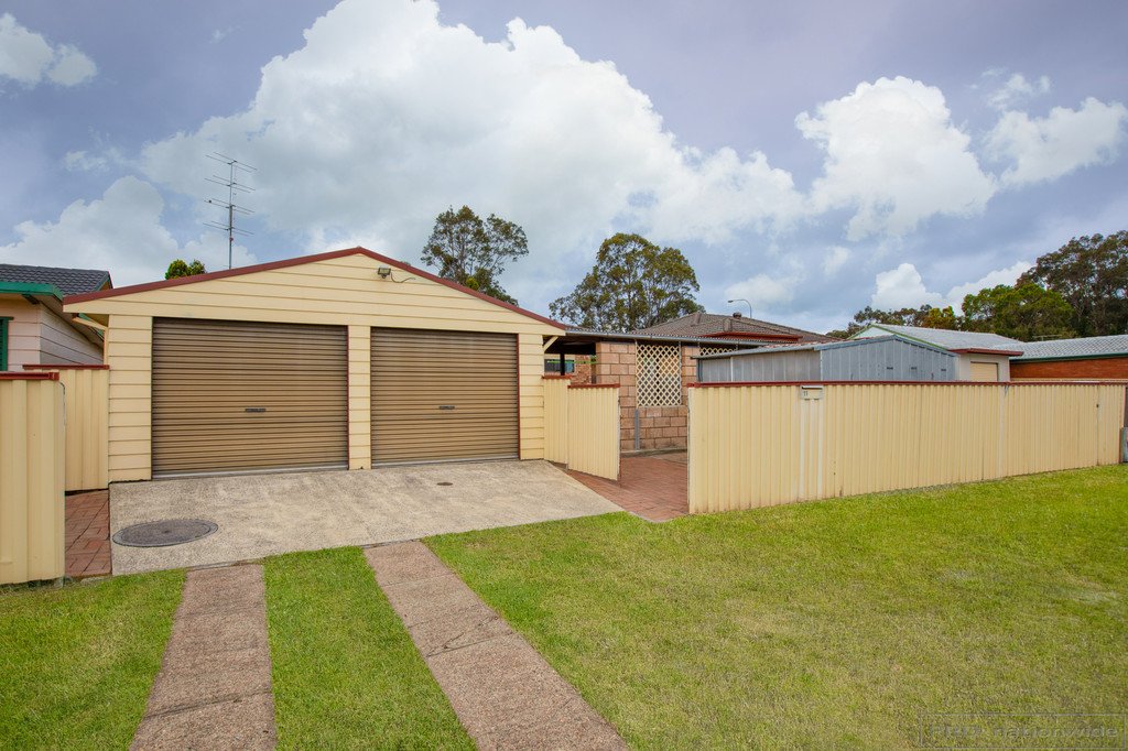 11 Burnham Close THORNTON 13