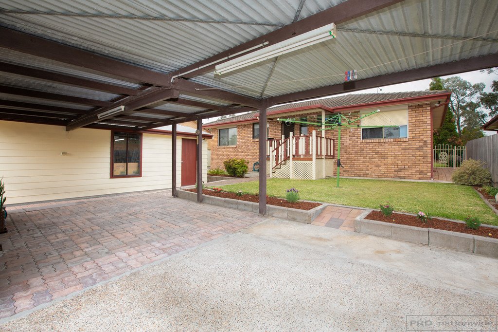 11 Burnham Close THORNTON 15