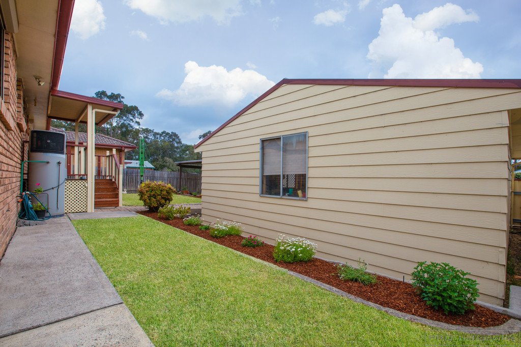 11 Burnham Close THORNTON 17