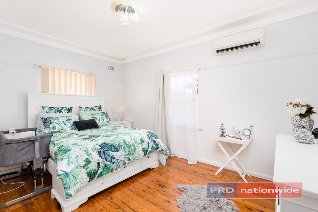 11 Burton Avenue CHESTER HILL 5