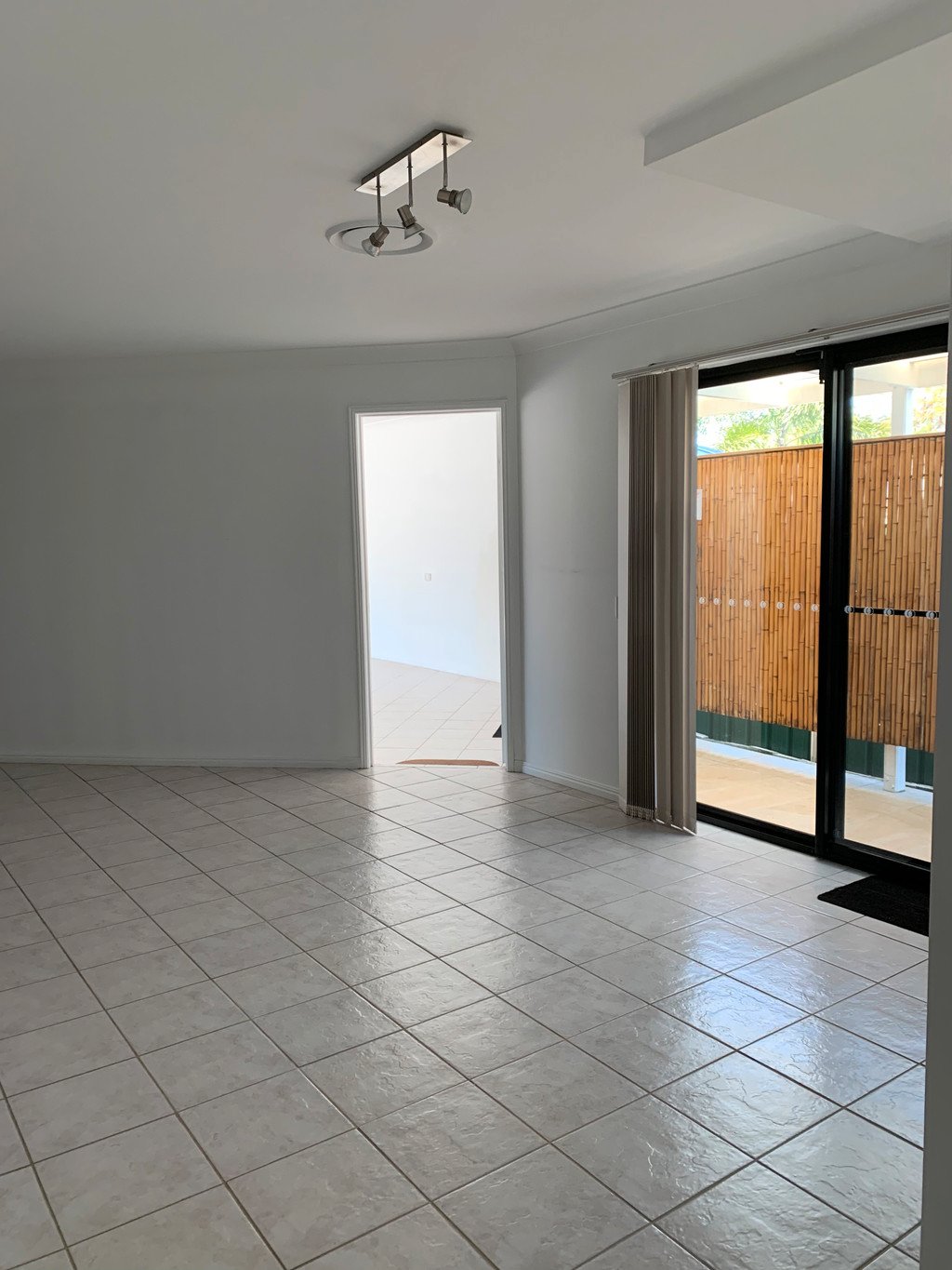 11 Cairns Avenue PALM BEACH 7