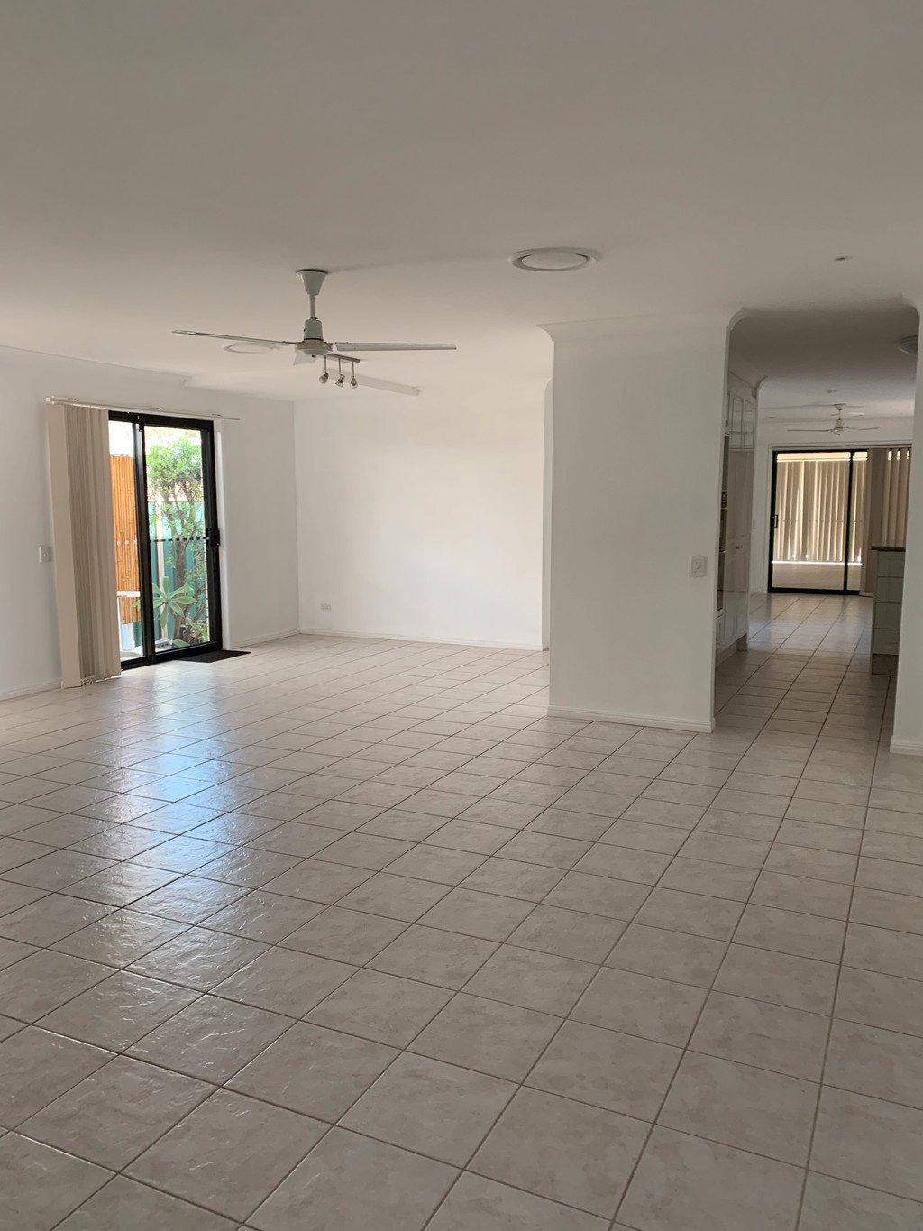 11 Cairns Avenue PALM BEACH 8