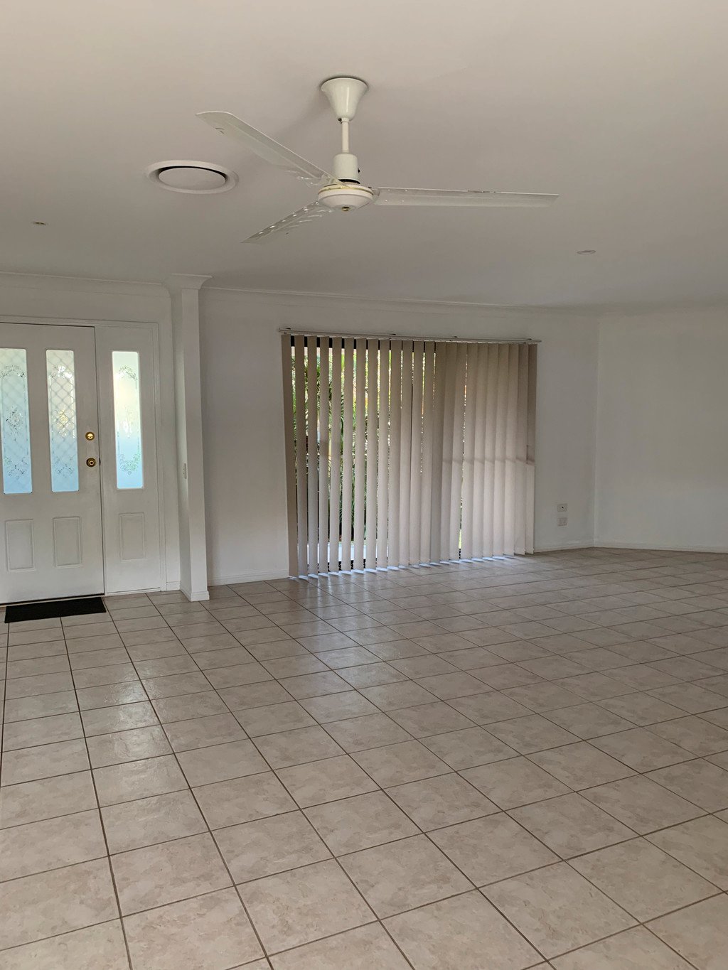 11 Cairns Avenue PALM BEACH 9