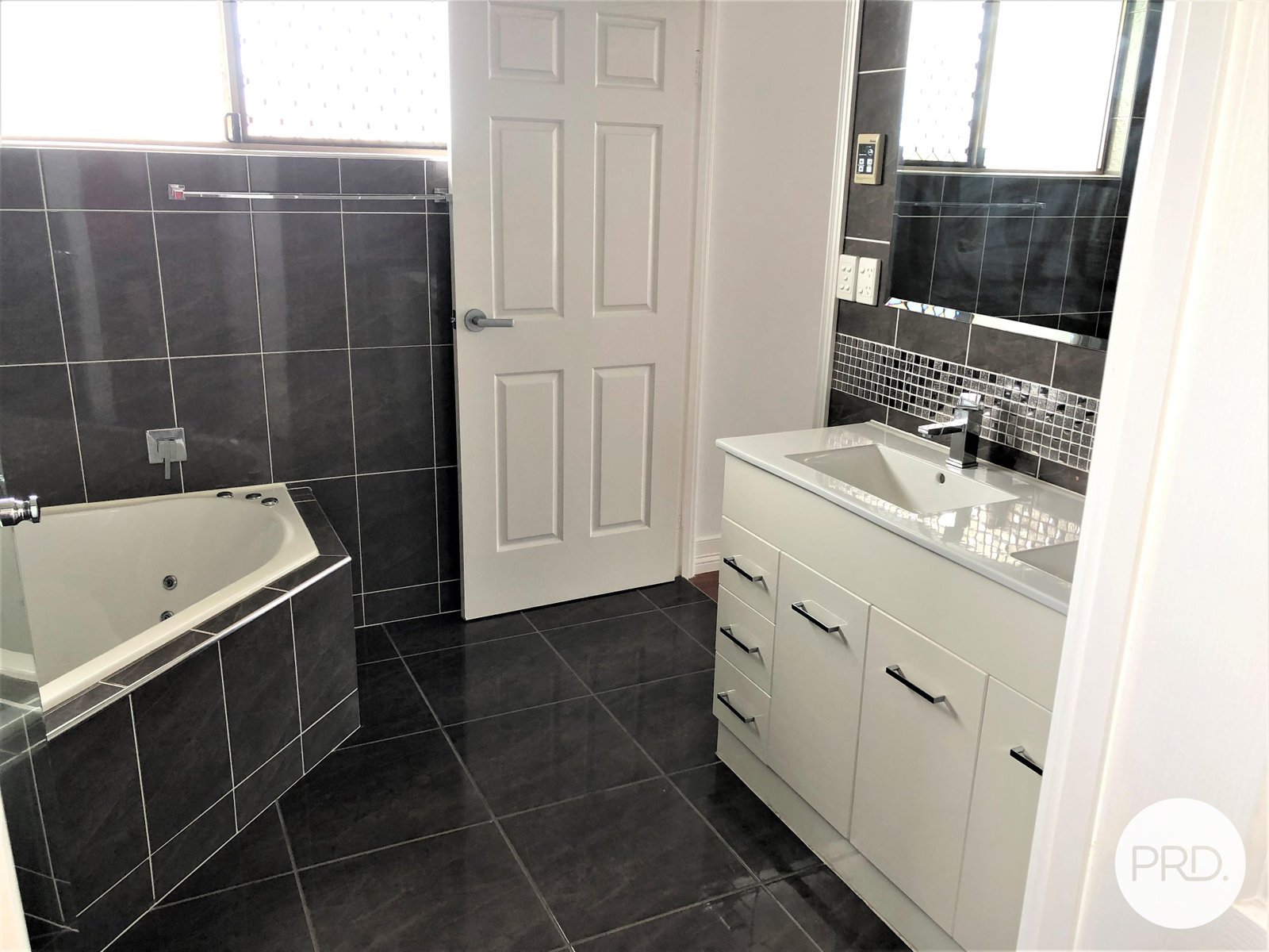 11 Caledon Street TANNUM SANDS 17