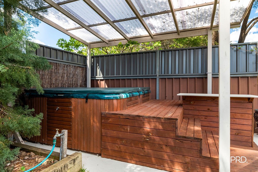 11 Campton Avenue CAMBRIDGE PARK 12